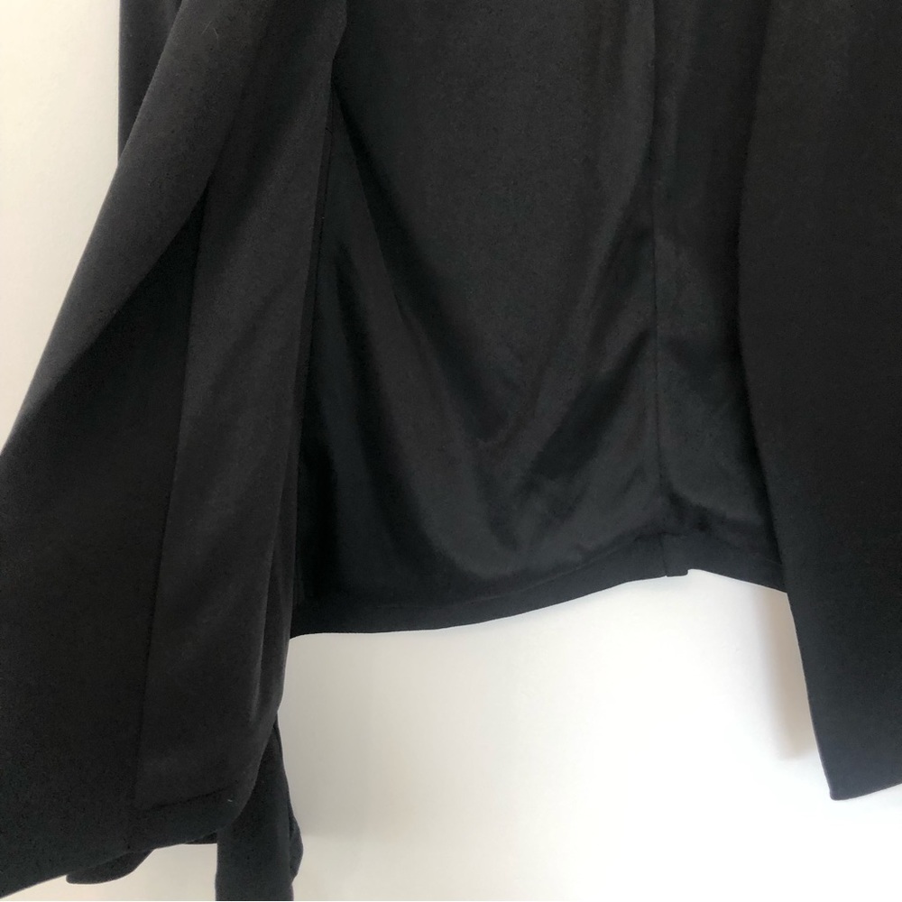 Adrianna Papell Black Bell Sleeve Open Front Asymmetrical Blazer Sz XS - Picture 6 of 15